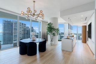 300 Biscayne Boulevard Way 4707W, Miami, FL 33131