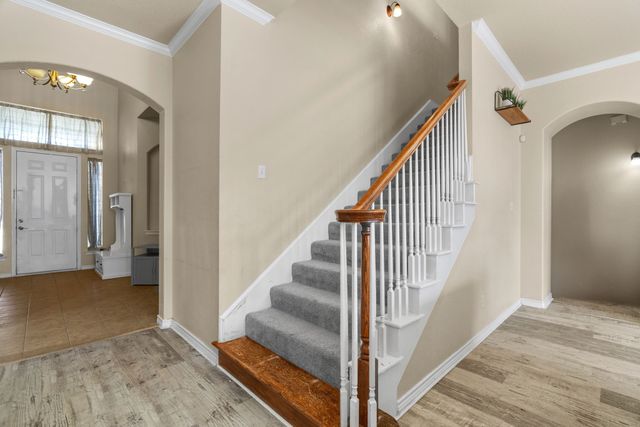 812 Sugar Hill Avenue, Cleburne, TX 76033