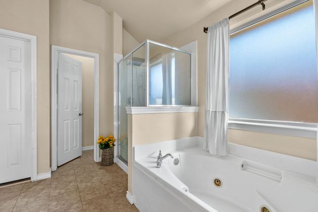 812 Sugar Hill Avenue, Cleburne, TX 76033