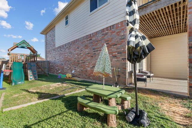 812 Sugar Hill Avenue, Cleburne, TX 76033