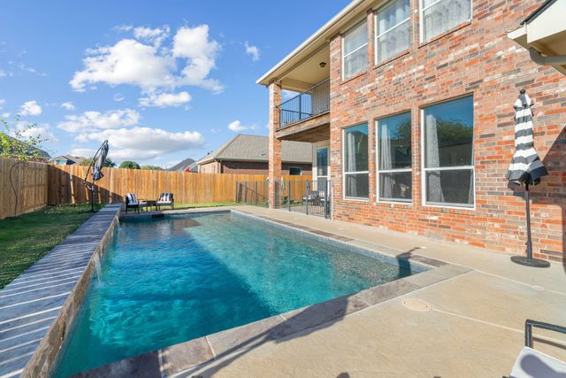 812 Sugar Hill Avenue, Cleburne, TX 76033