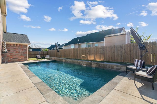 812 Sugar Hill Avenue, Cleburne, TX 76033