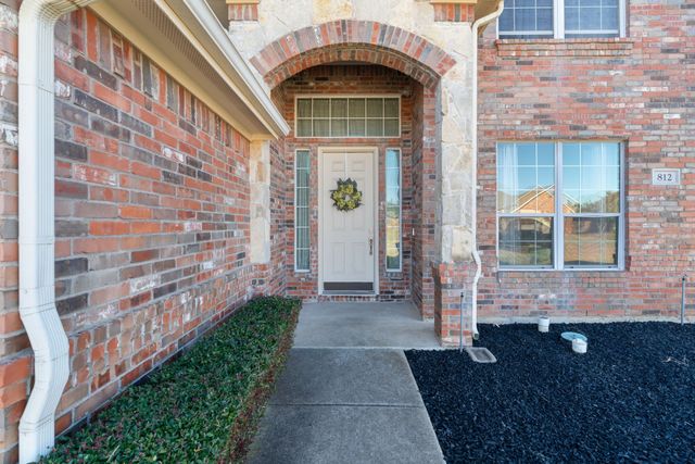 812 Sugar Hill Avenue, Cleburne, TX 76033