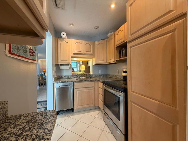 4235 N Highway A1a N 14, Fort Pierce, FL 34949