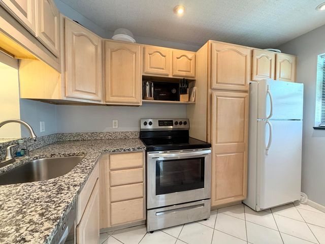 4235 N Highway A1a N 14, Fort Pierce, FL 34949