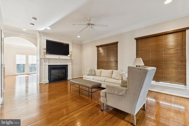 7744 GRANDWIND DR, Lorton, VA 22079