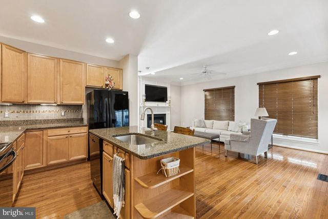 7744 GRANDWIND DR, Lorton, VA 22079