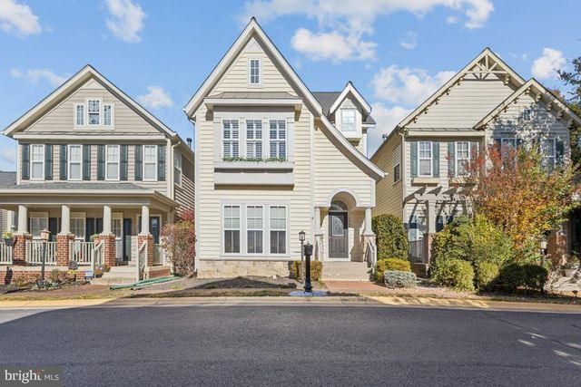 7744 GRANDWIND DR, Lorton, VA 22079