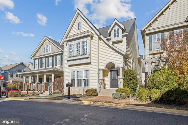 7744 GRANDWIND DR, Lorton, VA 22079