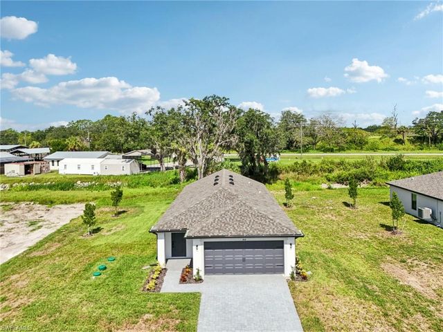 816 Gen D Macarthur AVE, Labelle, FL 33935