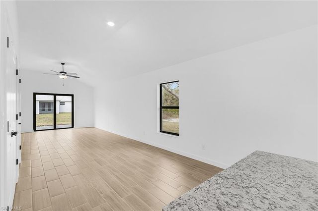 816 Gen D Macarthur AVE, Labelle, FL 33935