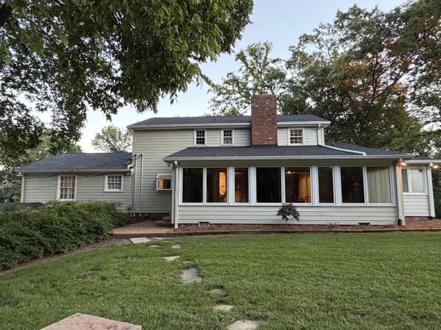 108 Wonder Valley Rd, Hendersonville, TN 37075