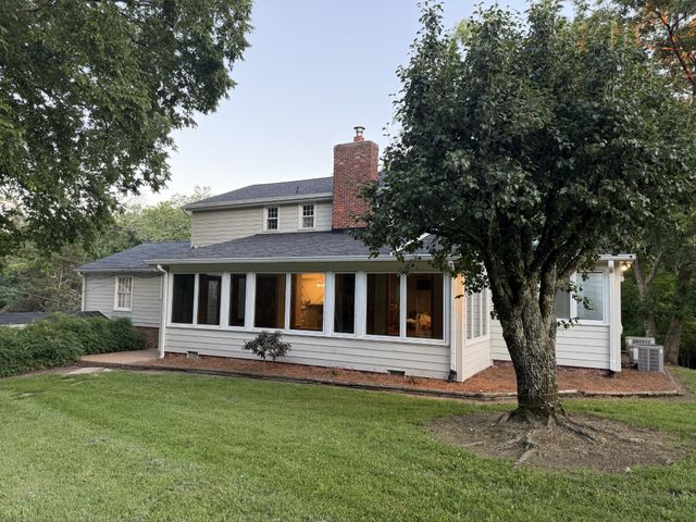 108 Wonder Valley Rd, Hendersonville, TN 37075