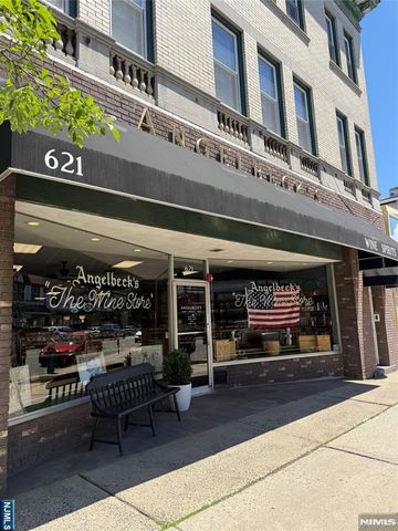 627 Valley Road D, Montclair, NJ 07043
