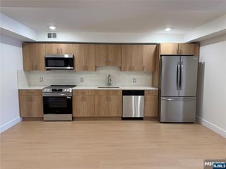 627 Valley Road D, Montclair, NJ 07043