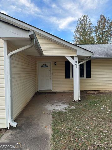 301 Deerfield Drive, Jonesboro, GA 30238