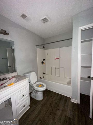 301 Deerfield Drive, Jonesboro, GA 30238