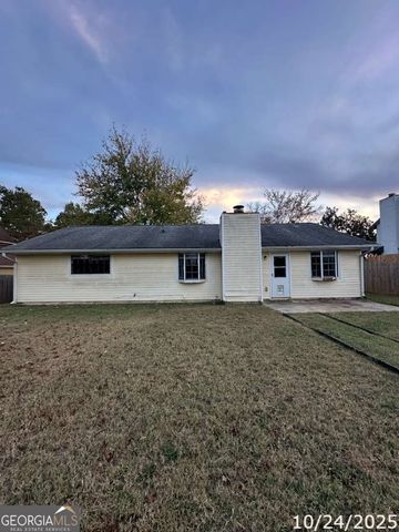 301 Deerfield Drive, Jonesboro, GA 30238