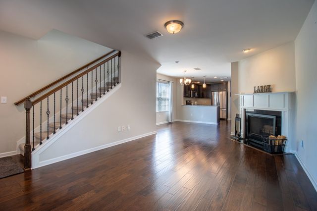 2580 River Trail Dr, Hermitage, TN 37076