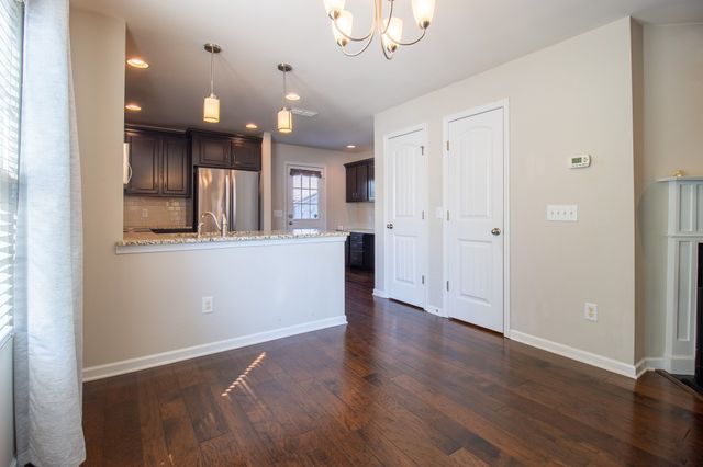 2580 River Trail Dr, Hermitage, TN 37076