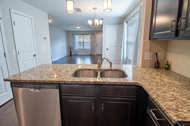 2580 River Trail Dr, Hermitage, TN 37076
