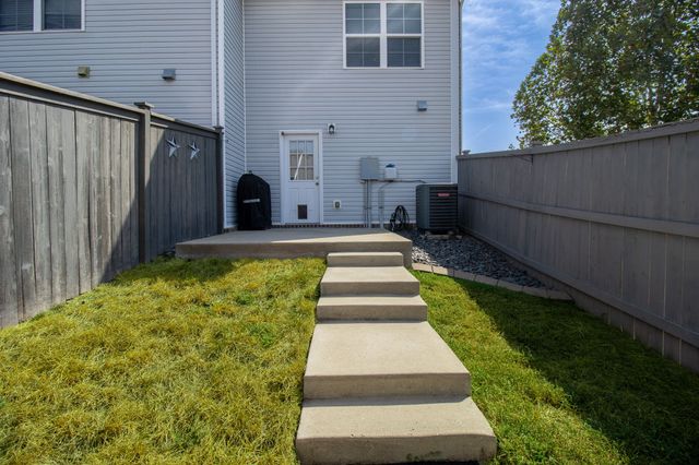 2580 River Trail Dr, Hermitage, TN 37076
