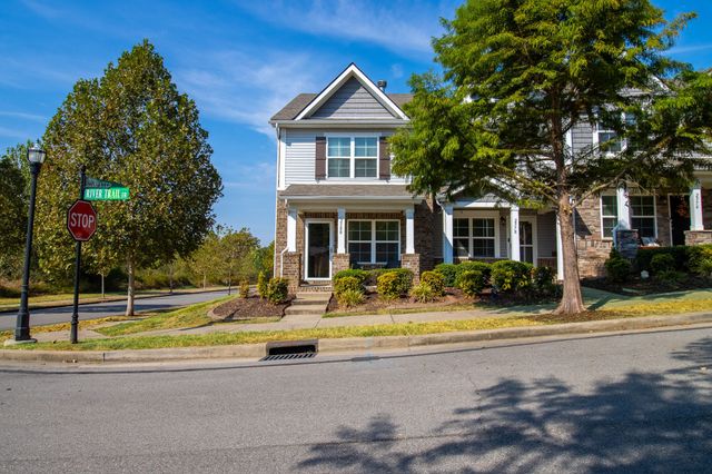 2580 River Trail Dr, Hermitage, TN 37076