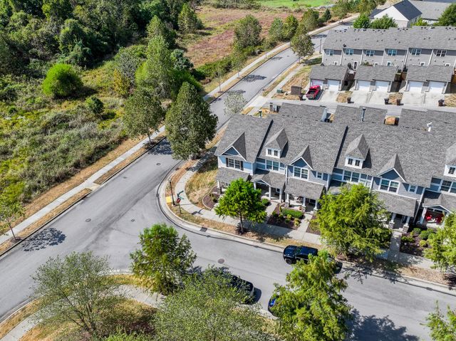 2580 River Trail Dr, Hermitage, TN 37076