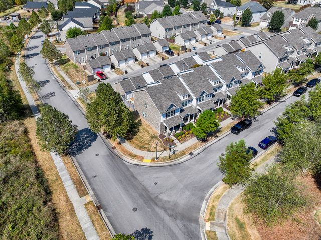 2580 River Trail Dr, Hermitage, TN 37076