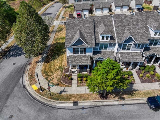 2580 River Trail Dr, Hermitage, TN 37076