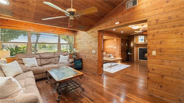 1432 SE 30th ST, Cape Coral, FL 33904