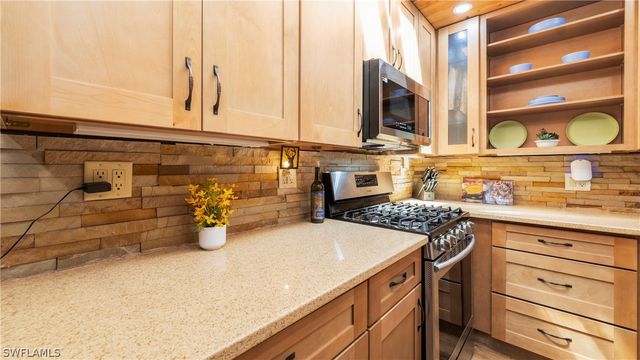 1432 SE 30th ST, Cape Coral, FL 33904