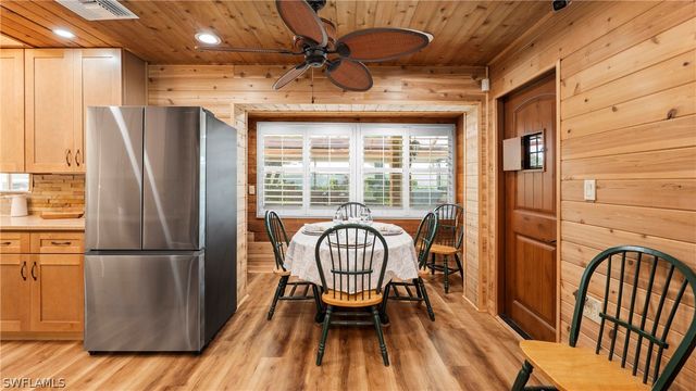 1432 SE 30th ST, Cape Coral, FL 33904