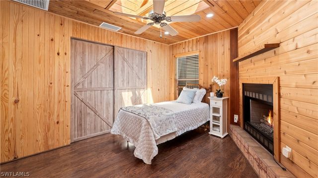 1432 SE 30th ST, Cape Coral, FL 33904