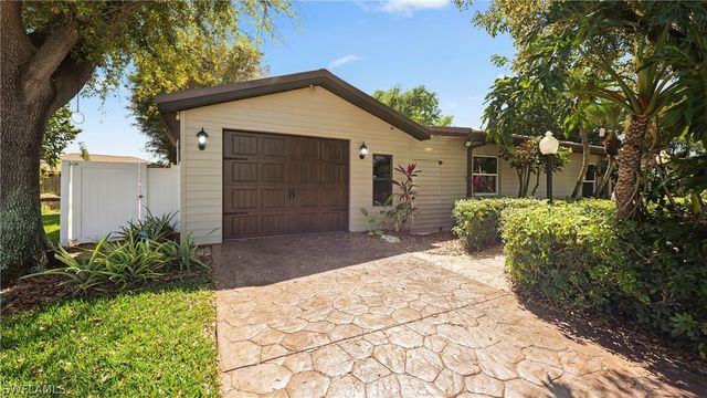 1432 SE 30th ST, Cape Coral, FL 33904