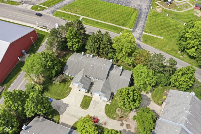 3622 N Lakeside Drive, Muncie, IN 47304