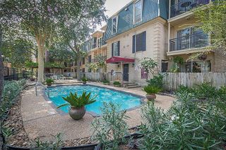 4515 Briar Hollow Place 304, Houston, TX 77027