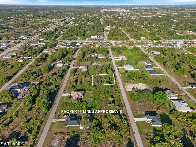 820 Casper Yost ST E, Lehigh Acres, FL 33974