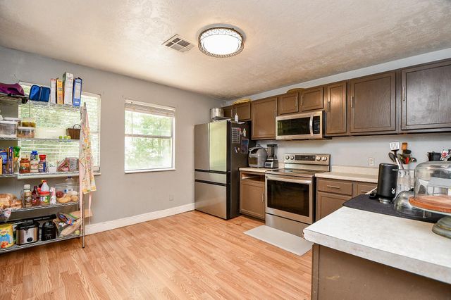 180 Maurine Lane, Cleveland, TX 77328