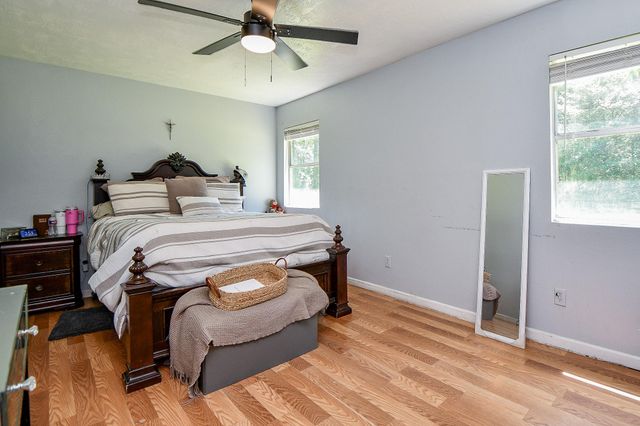 180 Maurine Lane, Cleveland, TX 77328