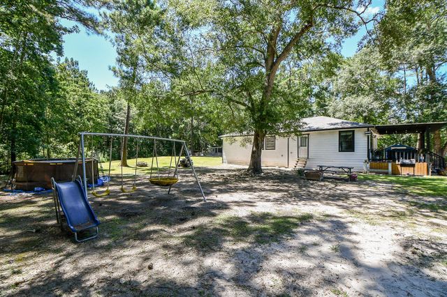 180 Maurine Lane, Cleveland, TX 77328