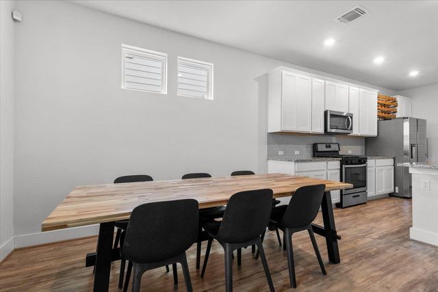 7106 Silver Star LN, Austin, TX 78744