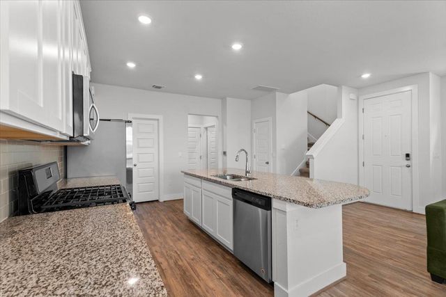 7106 Silver Star LN, Austin, TX 78744