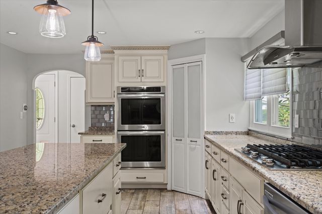 270 Moreland St, Worcester, MA 01609
