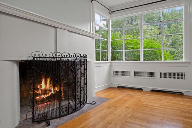 270 Moreland St, Worcester, MA 01609
