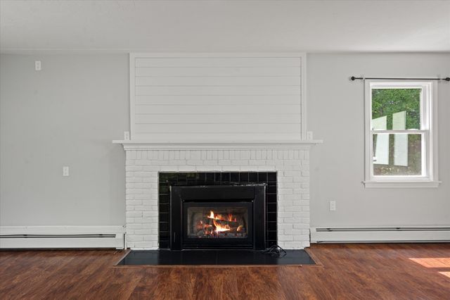 270 Moreland St, Worcester, MA 01609
