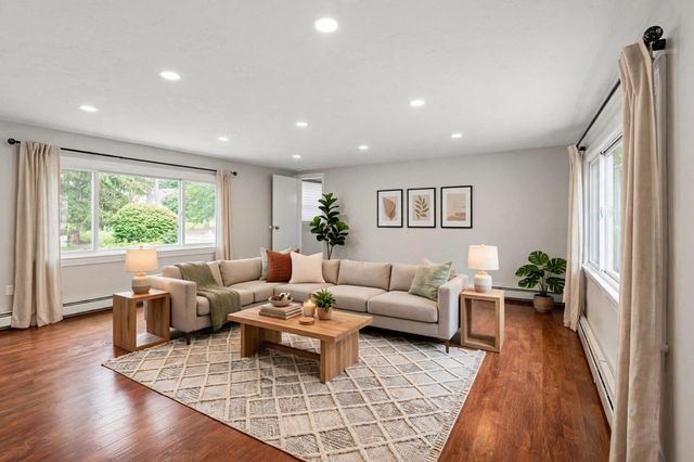 270 Moreland St, Worcester, MA 01609