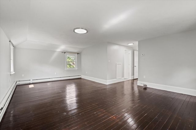 270 Moreland St, Worcester, MA 01609