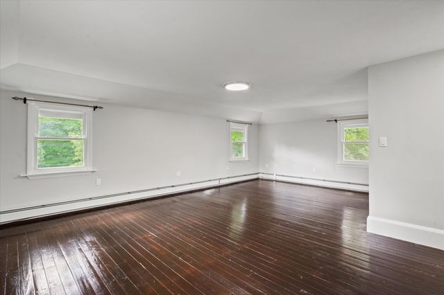 270 Moreland St, Worcester, MA 01609
