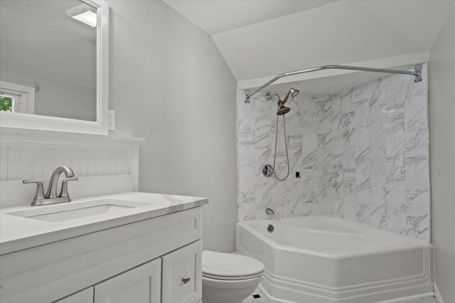 270 Moreland St, Worcester, MA 01609